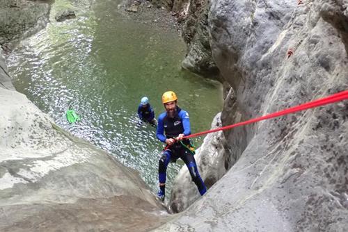 Annecy canyoning waterval Angon sport canyon Odyssée Canyon