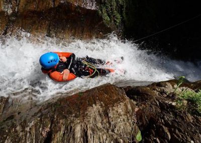 Toboggan naturel dans un canyon sportif en Savoie