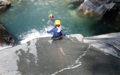 Canyoning enfants en Savoie : découvrez le canyon de Eau Rousse